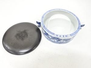 染付　山水　硯